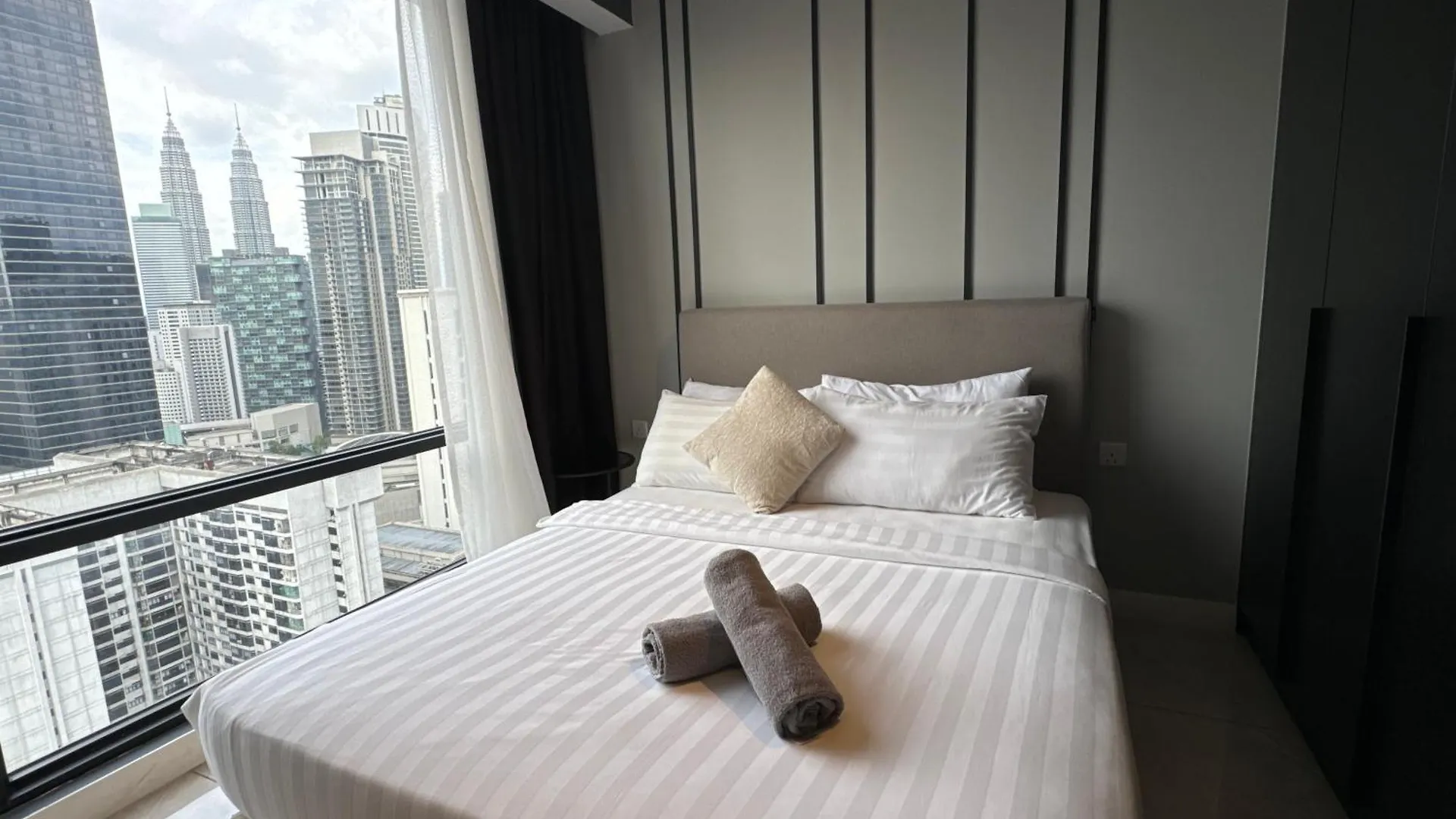 Axon Residence Kuala Lumpur By Cherry Homes Klcc Pavilion Apartment